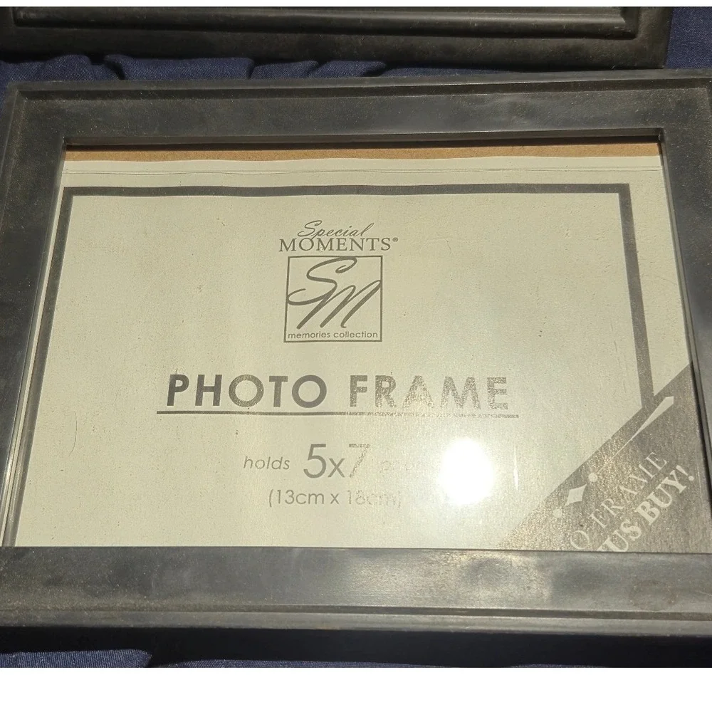 Special Moments Photo Frame Lot of 4 Black 5x7, 1 Cream Wood Tabletop Wall Mount